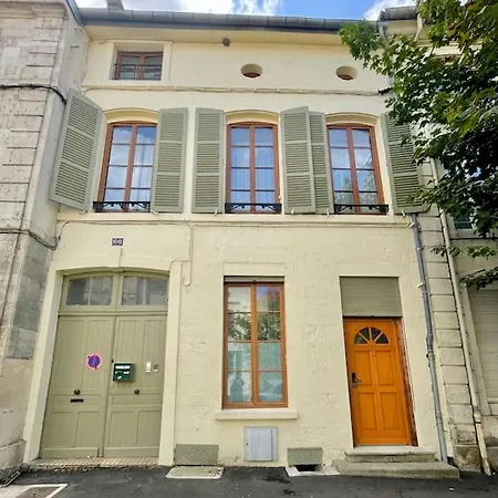 Διαμέρισμα F2, 